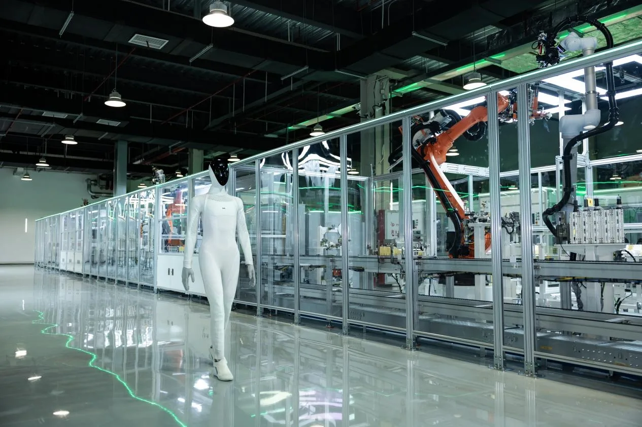 XPeng Iron robot autonomously rolls off the production line. Source: XPeng